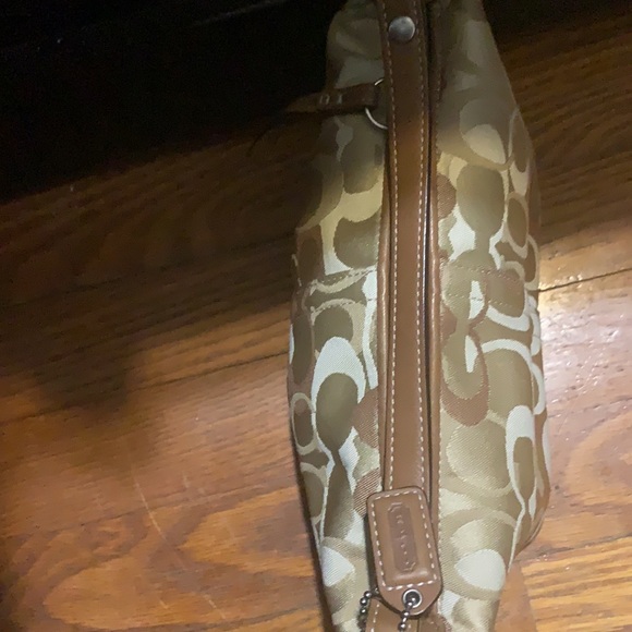 Small coach purse - Picture 3 of 4